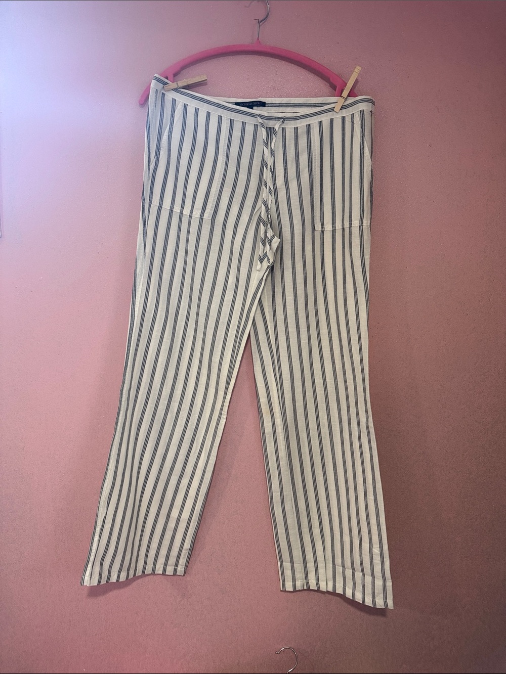 Victoria's Secret White & Gray Vertical Stripe Wide-Leg Pants